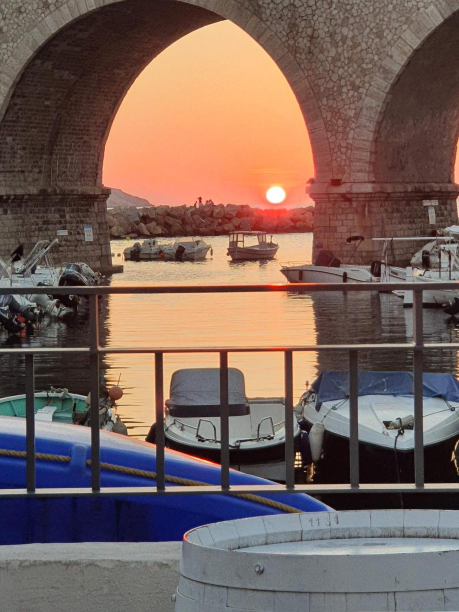 "La Baigneuse" Vallon Des Auffes Marseille Kültér fotó